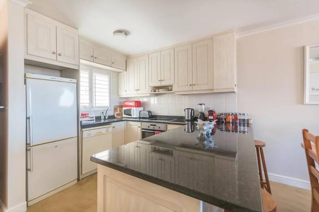 Apartment Sea, Sun, Kalk Bay, Dalebrook Cape Town